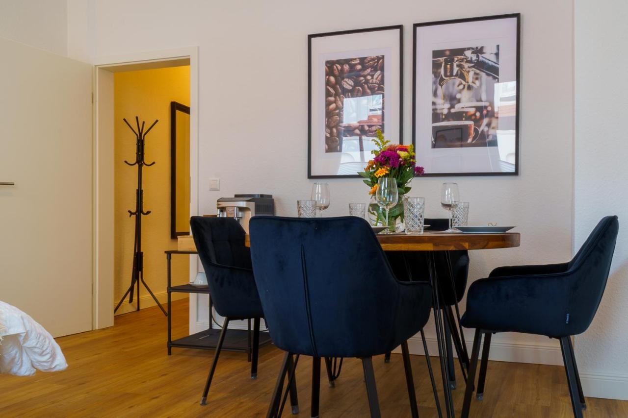 Suite Fuer 4 Mit Terrasse Im Herzen Der Innenstadt Schwerin  Kültér fotó